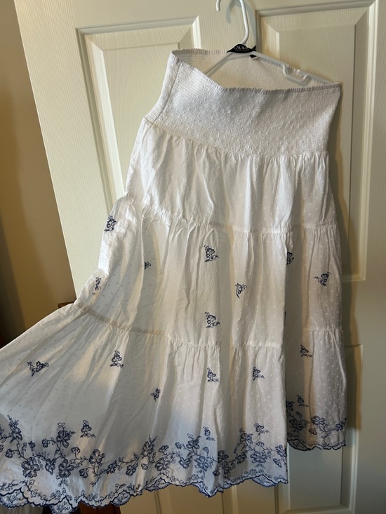 Ralph Lauren Dresses & Skirts - Ralph Lauren White Maxi Skirt with Blue Floral Embroidery